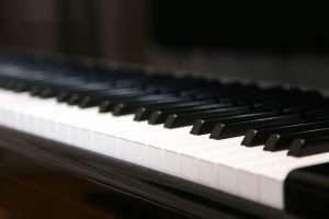 デリケートな楽器・ピアノをトランクルーム で保管するためには