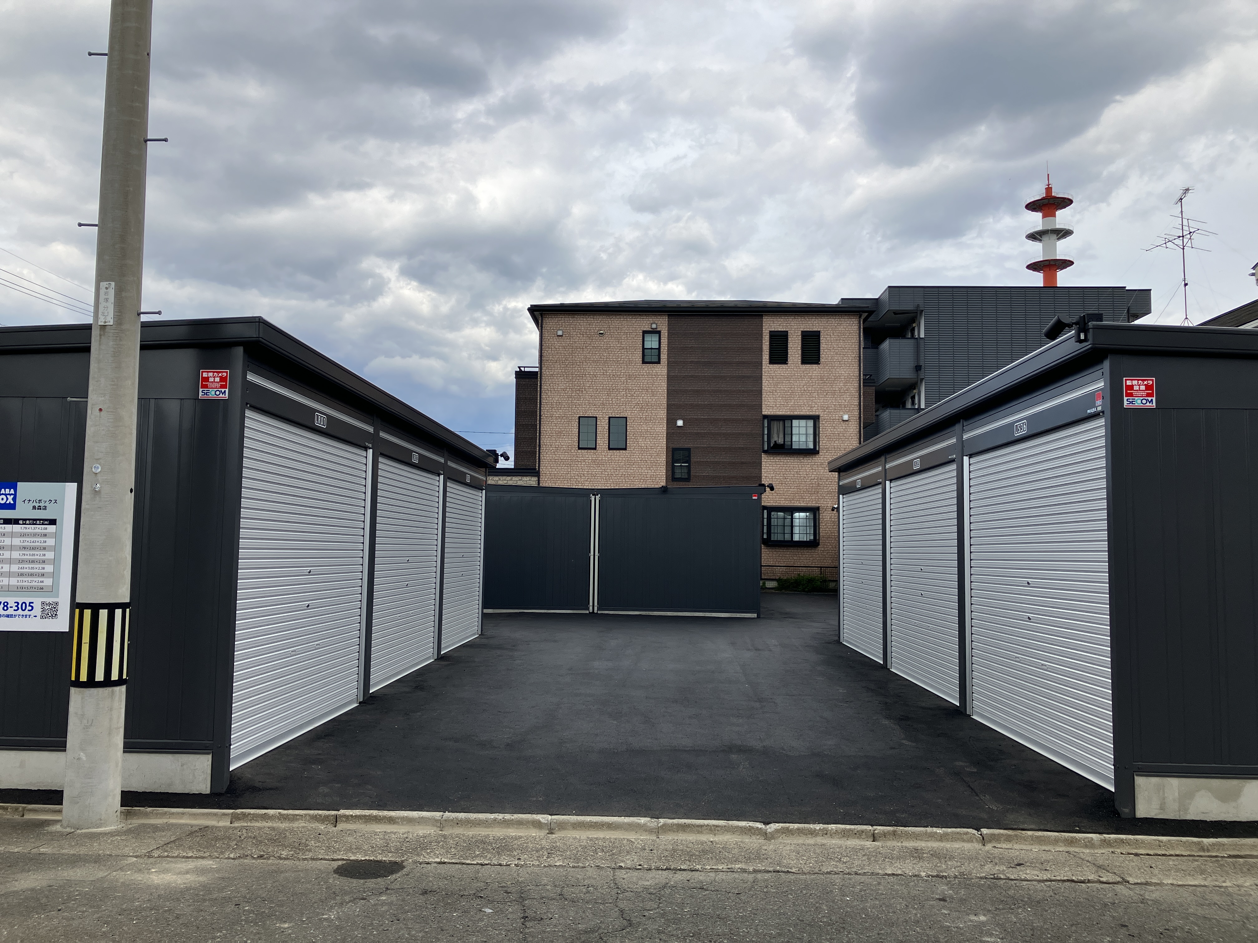 【2025年6月4日OPEN】イナバボックス烏森店 店舗通路