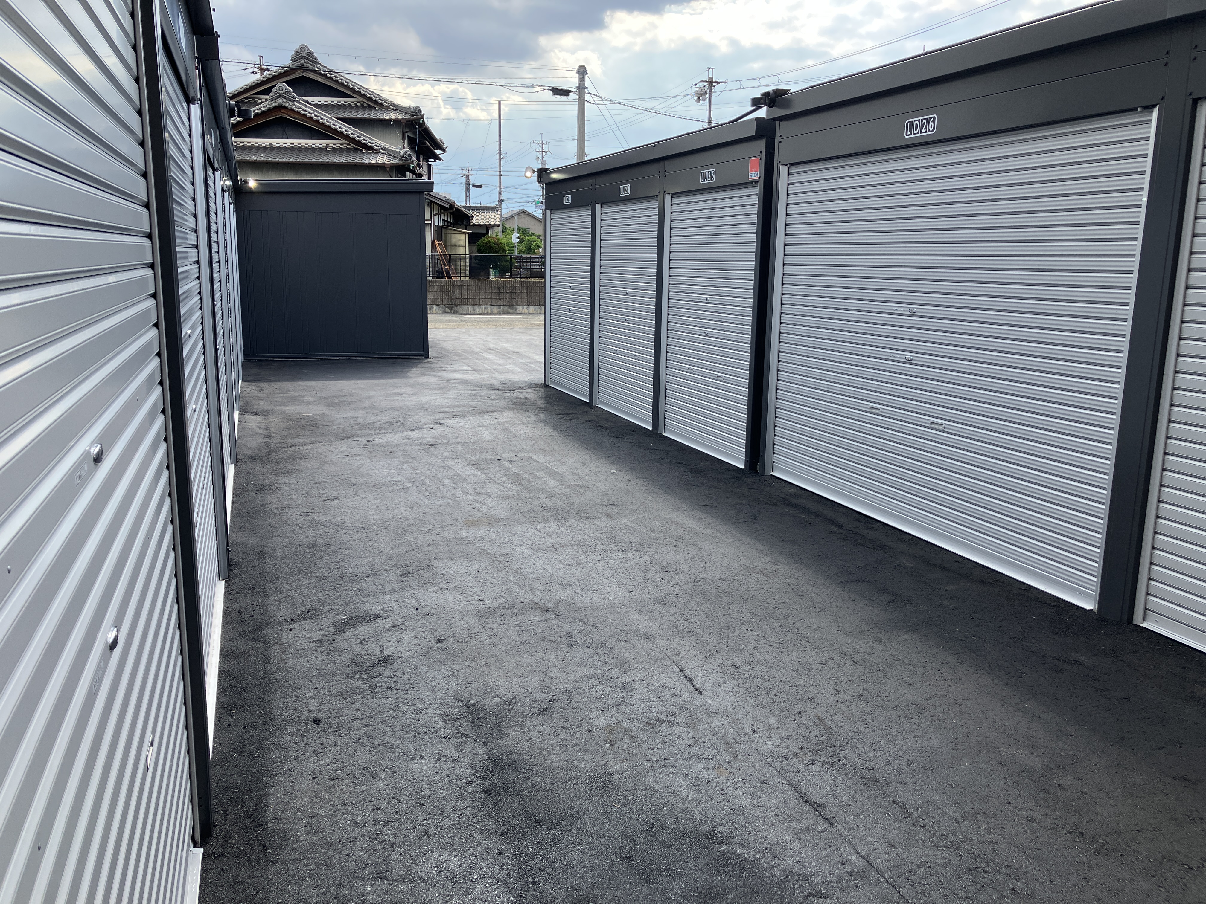 【2025年6月4日OPEN】イナバボックス烏森店 店舗通路
