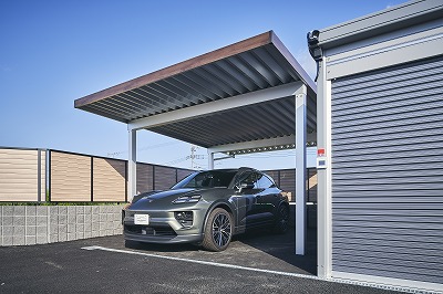 【2025年7月1日OPEN】BROST ZERO KISARAZU BASE 施設内には洗車スペースも完備。※立水栓は1カ所設置がございます。